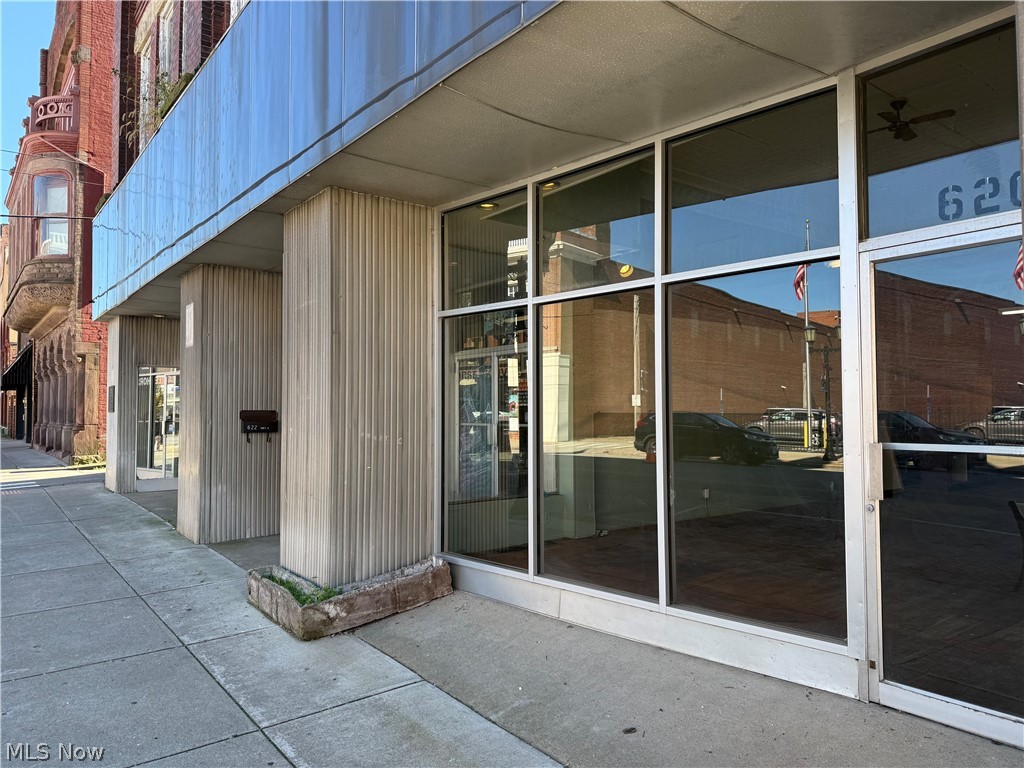 622 Wheeling Avenue Cambridge OH 43725