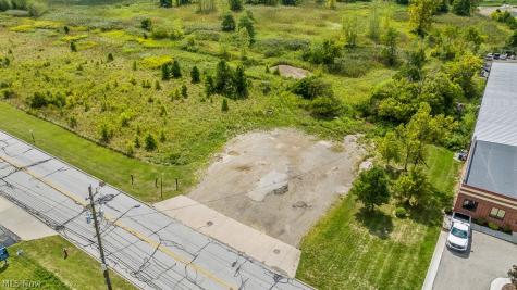 1329 E Schaaf Road Brooklyn Heights OH 44131