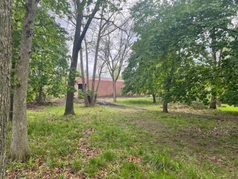 Broadway Avenue NE Louisville OH 44641