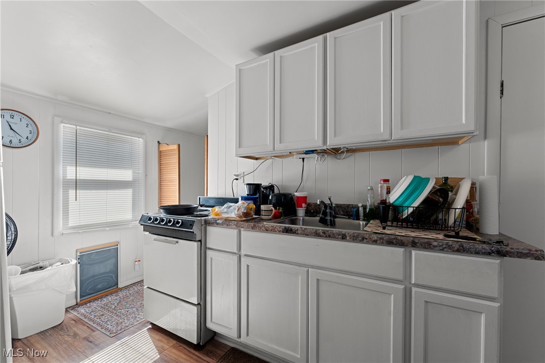 203 Maple Street E Hartville OH 44632