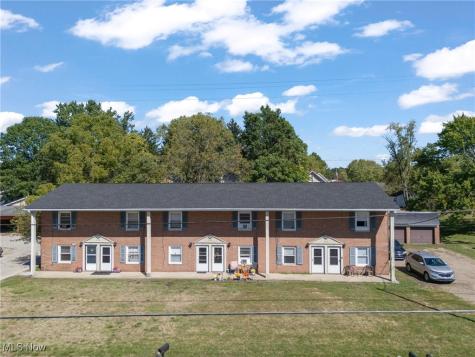 203 E Maple Street Hartville OH 44632