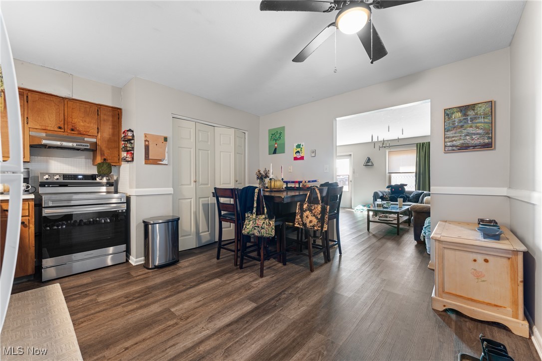 203 Maple Street E Hartville OH 44632