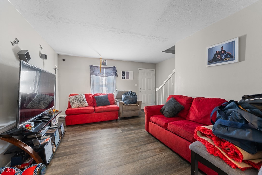 203 Maple Street E Hartville OH 44632