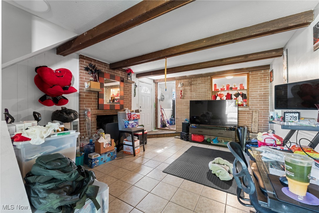 203 Maple Street E Hartville OH 44632