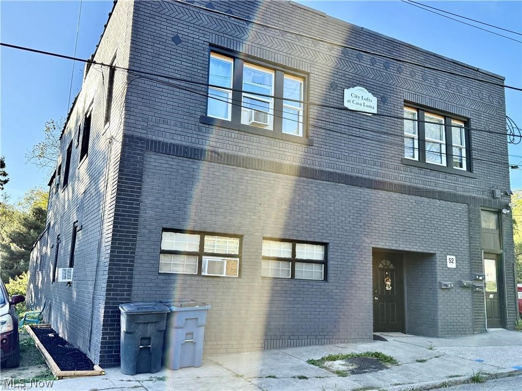 52 12th Street Campbell OH 44405