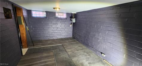 15542 Saint Clair Avenue Cleveland OH 44110