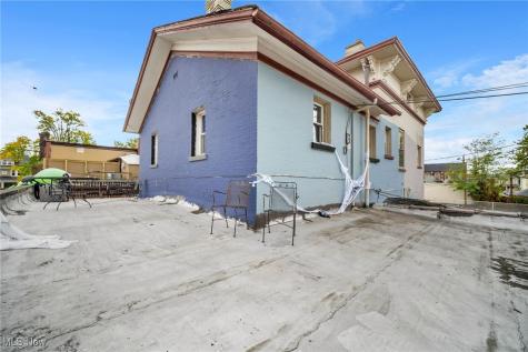 1386 Cranford Avenue Lakewood OH 44107