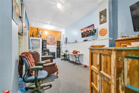 1386 Cranford Avenue Lakewood OH 44107