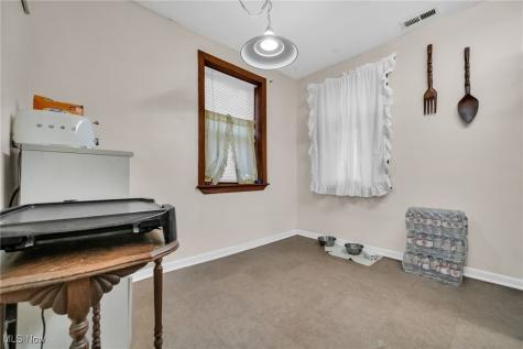 1386 Cranford Avenue Lakewood OH 44107