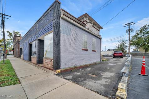 1386 Cranford Avenue Lakewood OH 44107