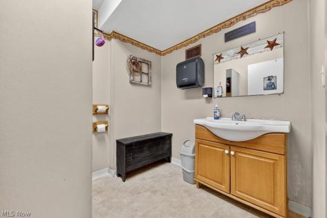 1281 State Route 183 Atwater OH 44201