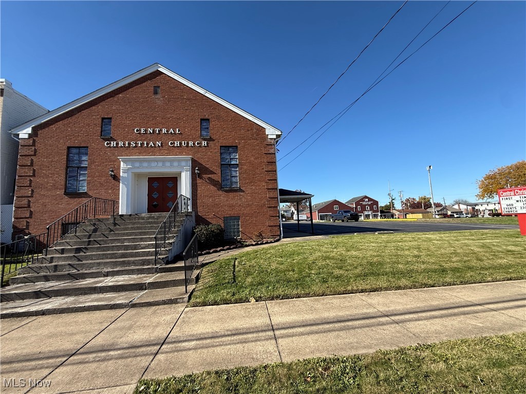 44 S Main Street Hubbard OH 44425