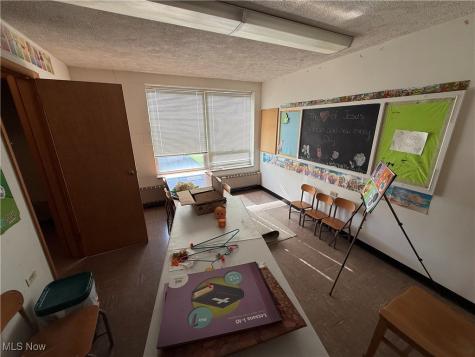 44 S Main Street Hubbard OH 44425