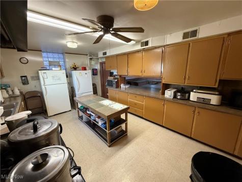 44 S Main Street Hubbard OH 44425