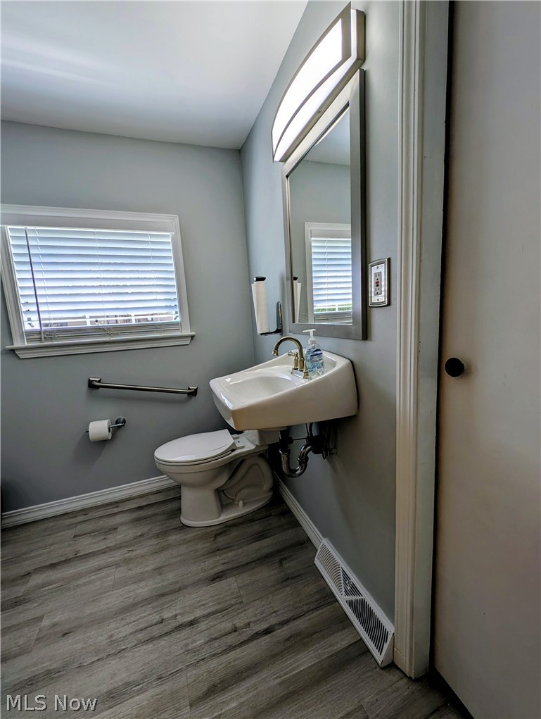 17991 Mahoning Avenue Lake Milton OH 44429