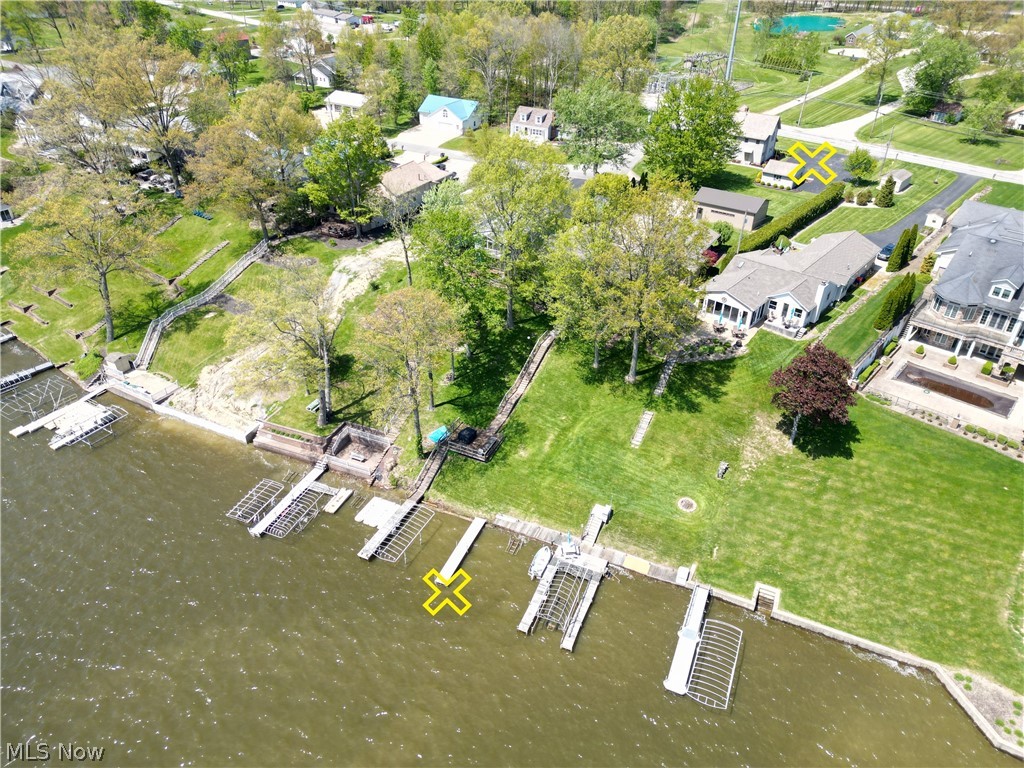 17991 Mahoning Avenue Lake Milton OH 44429
