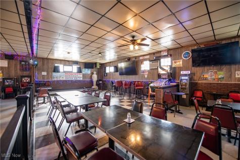 8390 S High Street Mineral City OH 44656