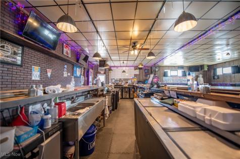 8390 S High Street Mineral City OH 44656