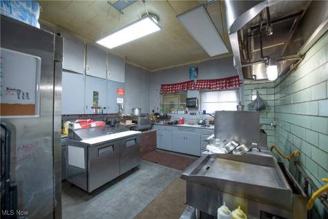 8390 S High Street Mineral City OH 44656