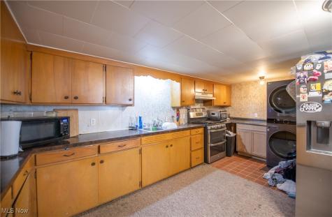 8390 S High Street Mineral City OH 44656