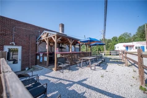 8390 S High Street Mineral City OH 44656