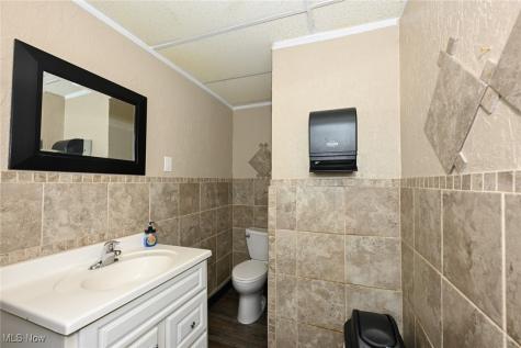 5384 Saint Clair Avenue Cleveland OH 44103