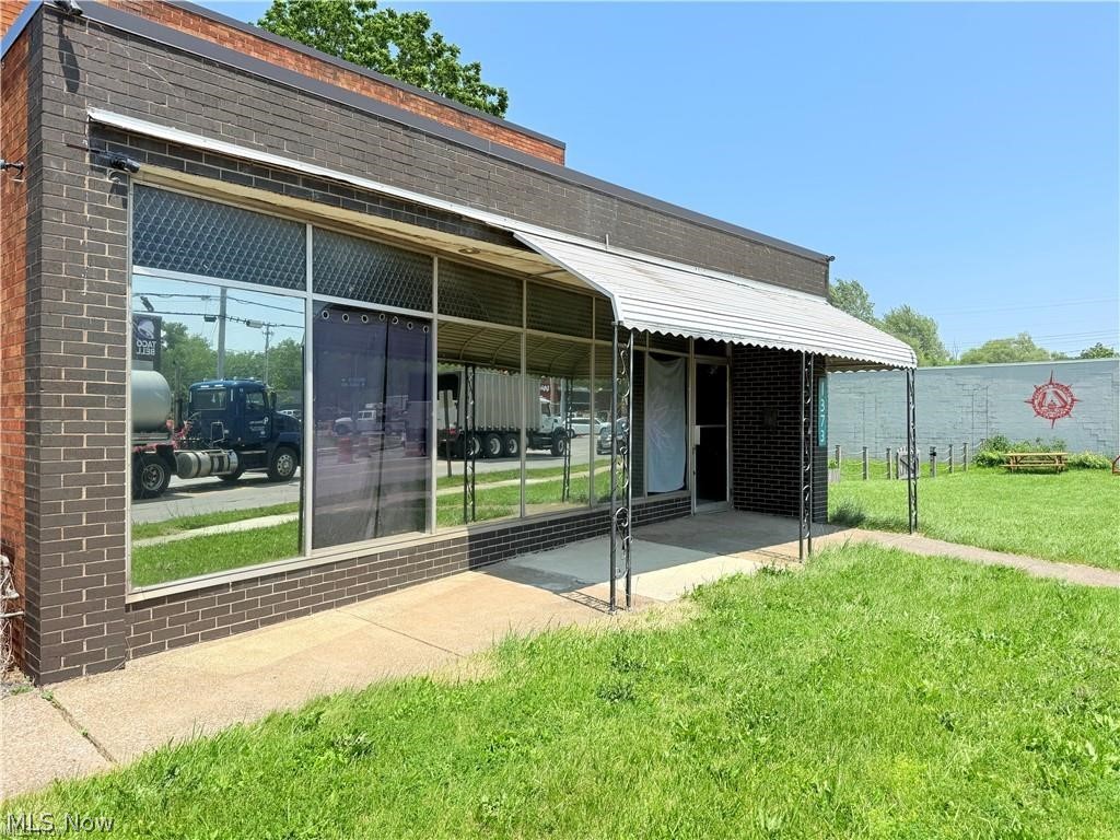 1373 Colorado Avenue Lorain OH 44052
