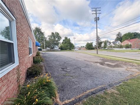 4367 Rocky River Drive Cleveland OH 44135