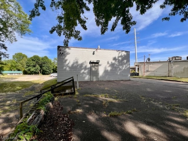 988 W Bowery Street Akron OH 44307