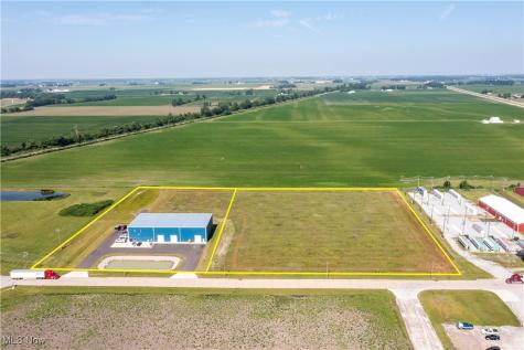 19 Fort Monroe Parkway Monroeville OH 44847