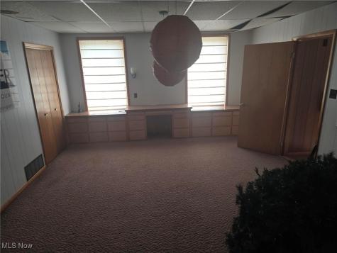 89 W Main Street Mcconnelsville OH 43756