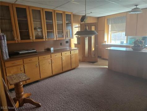 89 W Main Street Mcconnelsville OH 43756