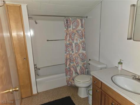 89 W Main Street Mcconnelsville OH 43756