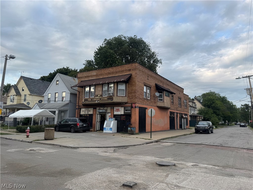 3175 W 84th Street Cleveland OH 44102
