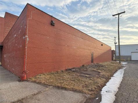 314 Cherry Avenue SE Canton OH 44702