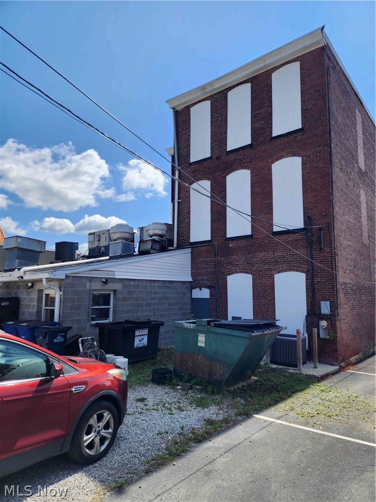 13-17 N 4th Street Martins Ferry OH 43935