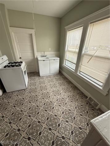 919 Ansel Road Cleveland OH 44103