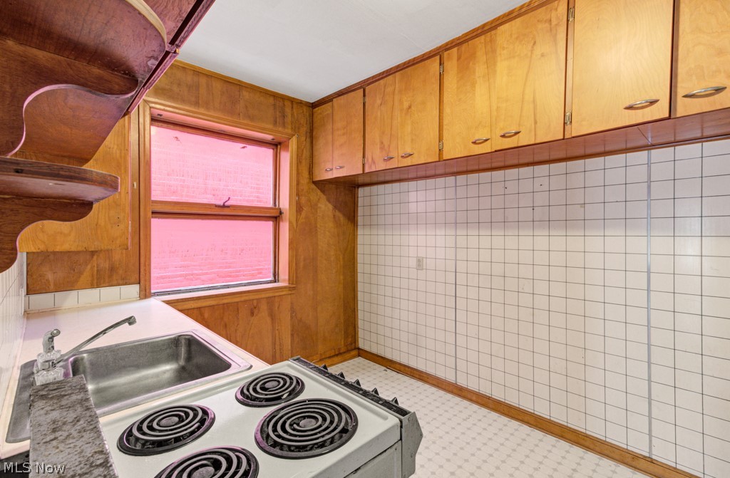 212 N Market Street Minerva OH 44657