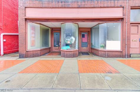 212 N Market Street Minerva OH 44657