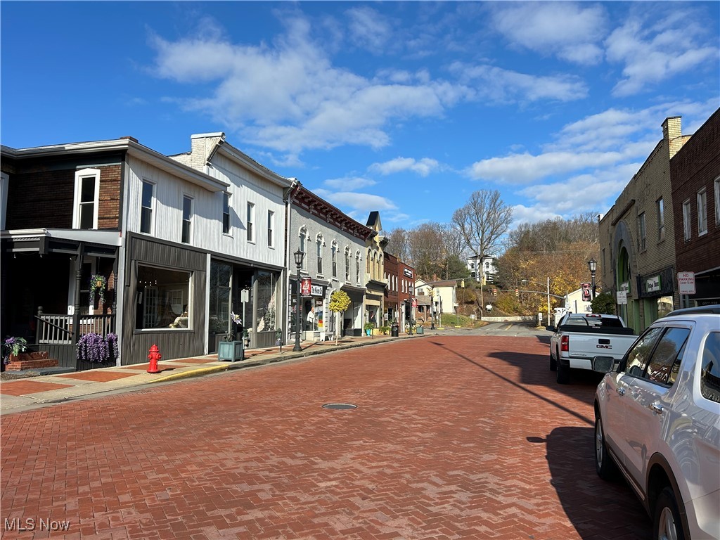 212 N Market Street Minerva OH 44657