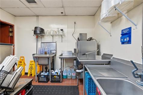 3700 Massillon Uniontown OH 44685
