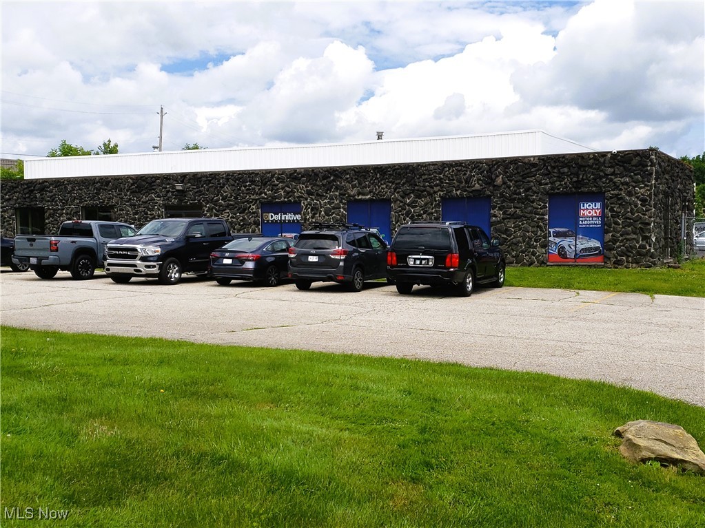 2021-2035 Midway Drive Twinsburg OH 44087