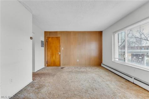 17740 Lake Shore Boulevard Cleveland OH 44119