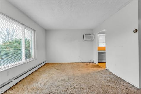 17740 Lake Shore Boulevard Cleveland OH 44119