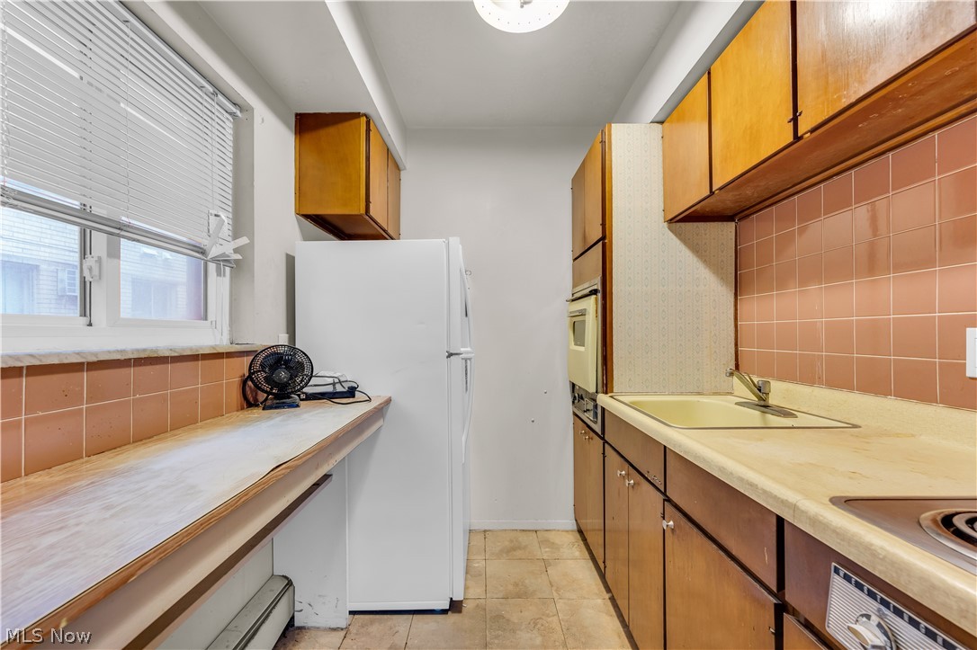 17740 Lake Shore Boulevard Cleveland OH 44119