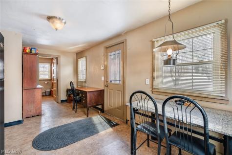 10725 Struthers Road New Middletown OH 44442