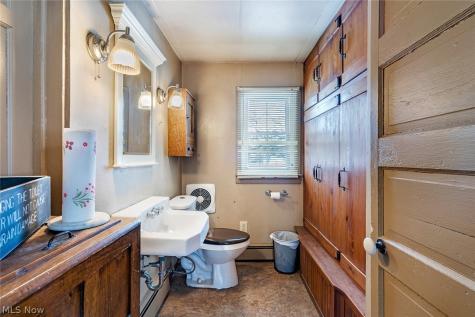 10725 Struthers Road New Middletown OH 44442