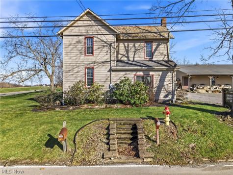 10725 Struthers Road New Middletown OH 44442