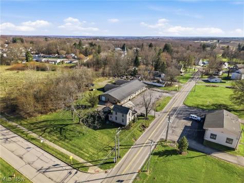 10725 Struthers Road New Middletown OH 44442