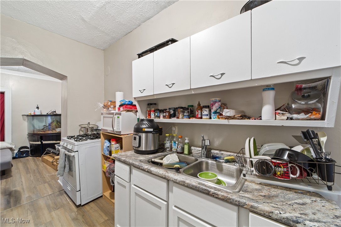 1368 West Boulevard Cleveland OH 44102